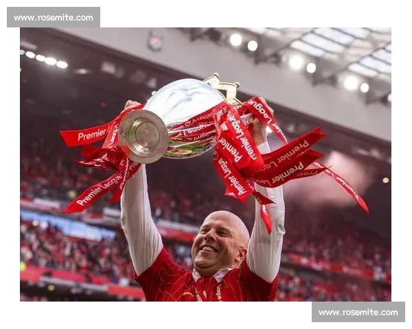 利物浦阵容警报:中卫仅存双核,锋线失衡暗藏危机 利物浦阵容警报:中卫仅存双核,锋线失衡暗藏危机