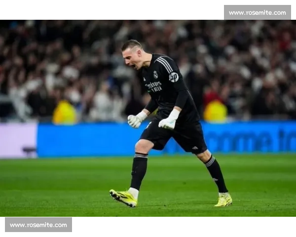 卢宁铁心留守伯纳乌,团队却悄然启动转会谈判 卢宁铁心留守伯纳乌,团队却悄然启动转会谈判