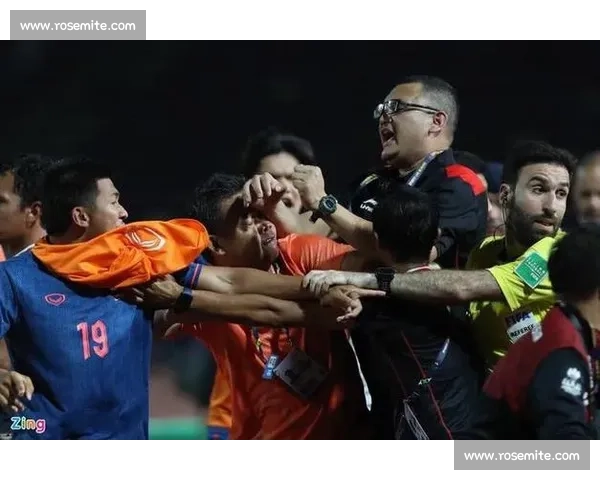 一波三折!XX选手决赛争议判罚,赛后发声引热议 一波三折!XX选手决赛争议判罚,赛后发声引热议