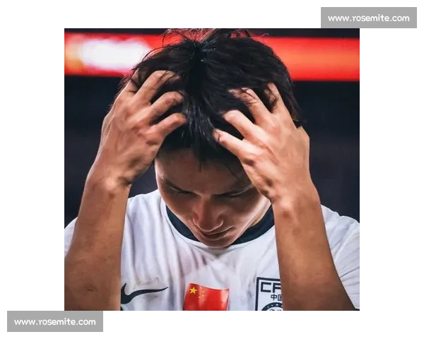 叹息！某中超队表现低迷，直播镜头捕捉到的绝望瞬间